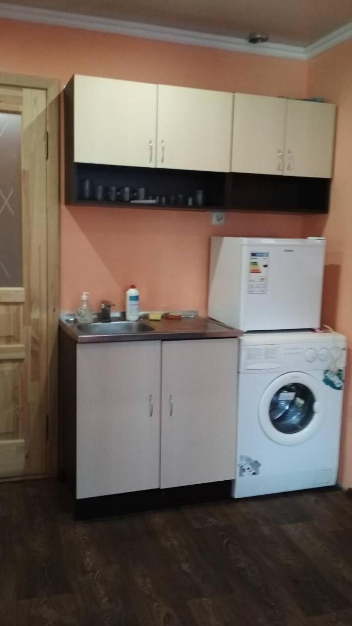 Частный Дом, Р-Н 3 Городской Больницы 切尔卡瑟 外观 照片