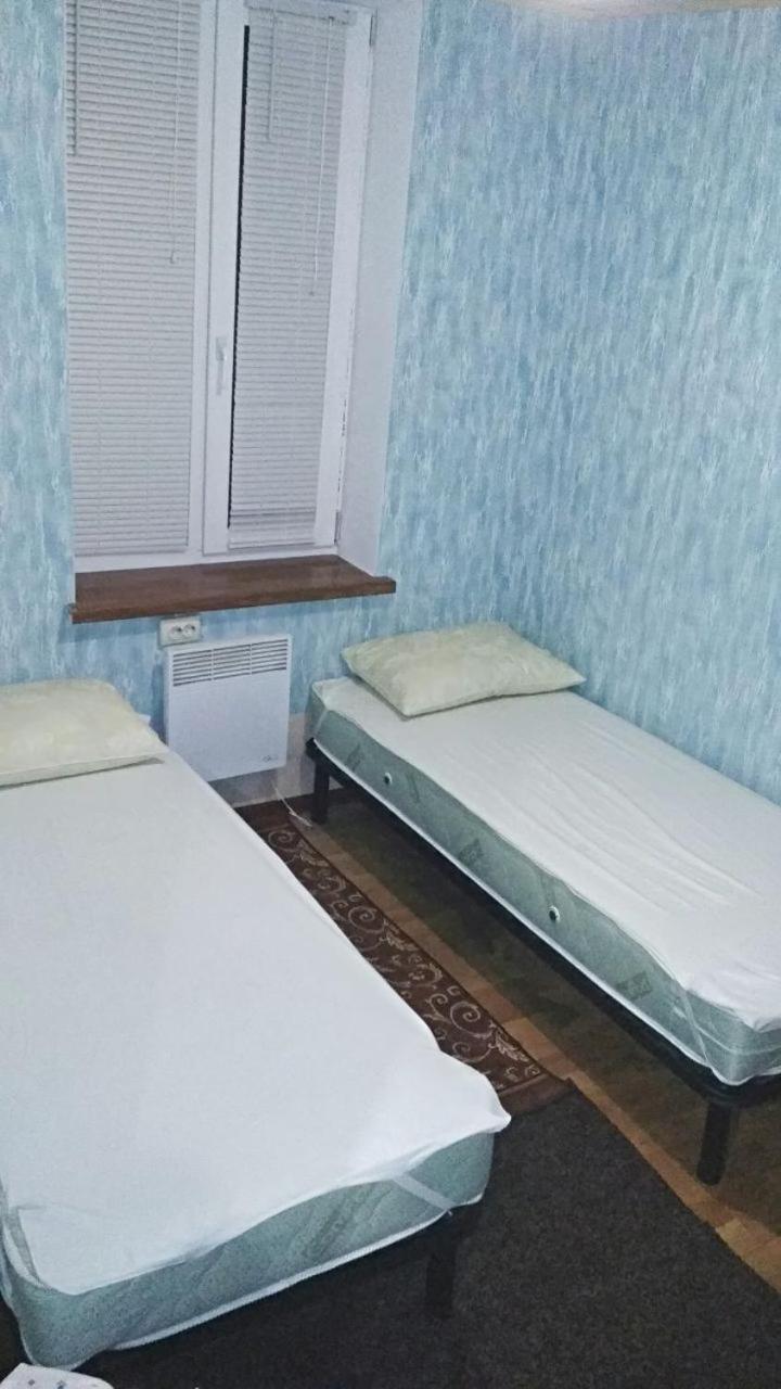 Частный Дом, Р-Н 3 Городской Больницы 切尔卡瑟 外观 照片